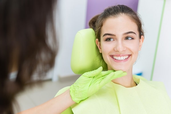 Caring for Common Treatments from a Cosmetic Dentist